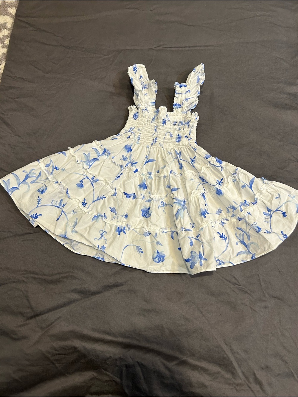 Hill House Home White Nap Dress with Blue Floral Print - Ruffled Sleeves size 2Y - Picture 2 of 3